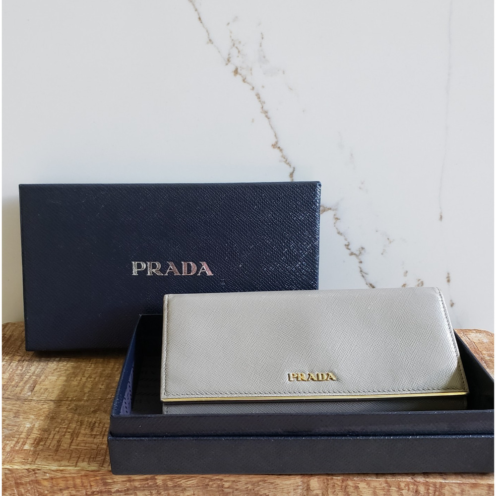Prada Wallet Grey Saffiano‎ Leather Continental Flap Bifold Gold Logo Long Italy